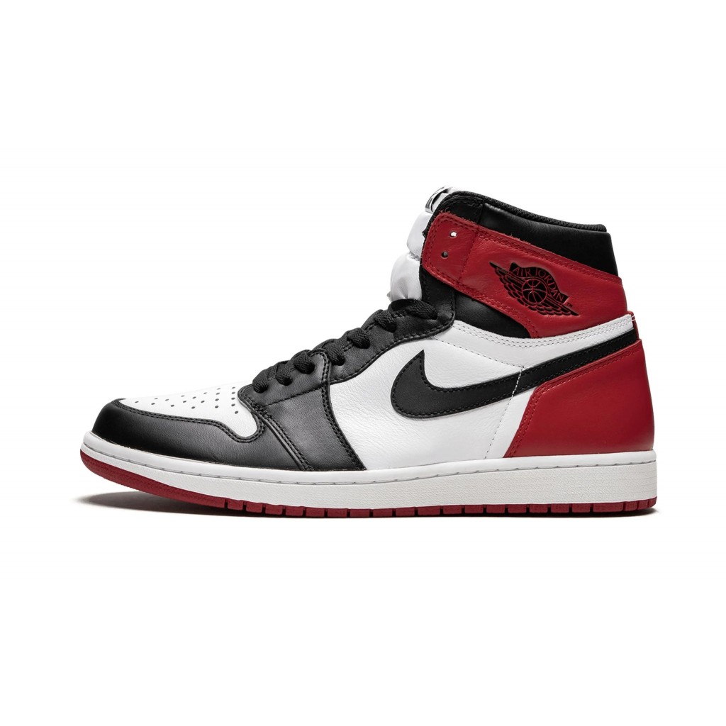 AIR JORDAN 1 RETRO HIGH OG "Black Toe 2016"